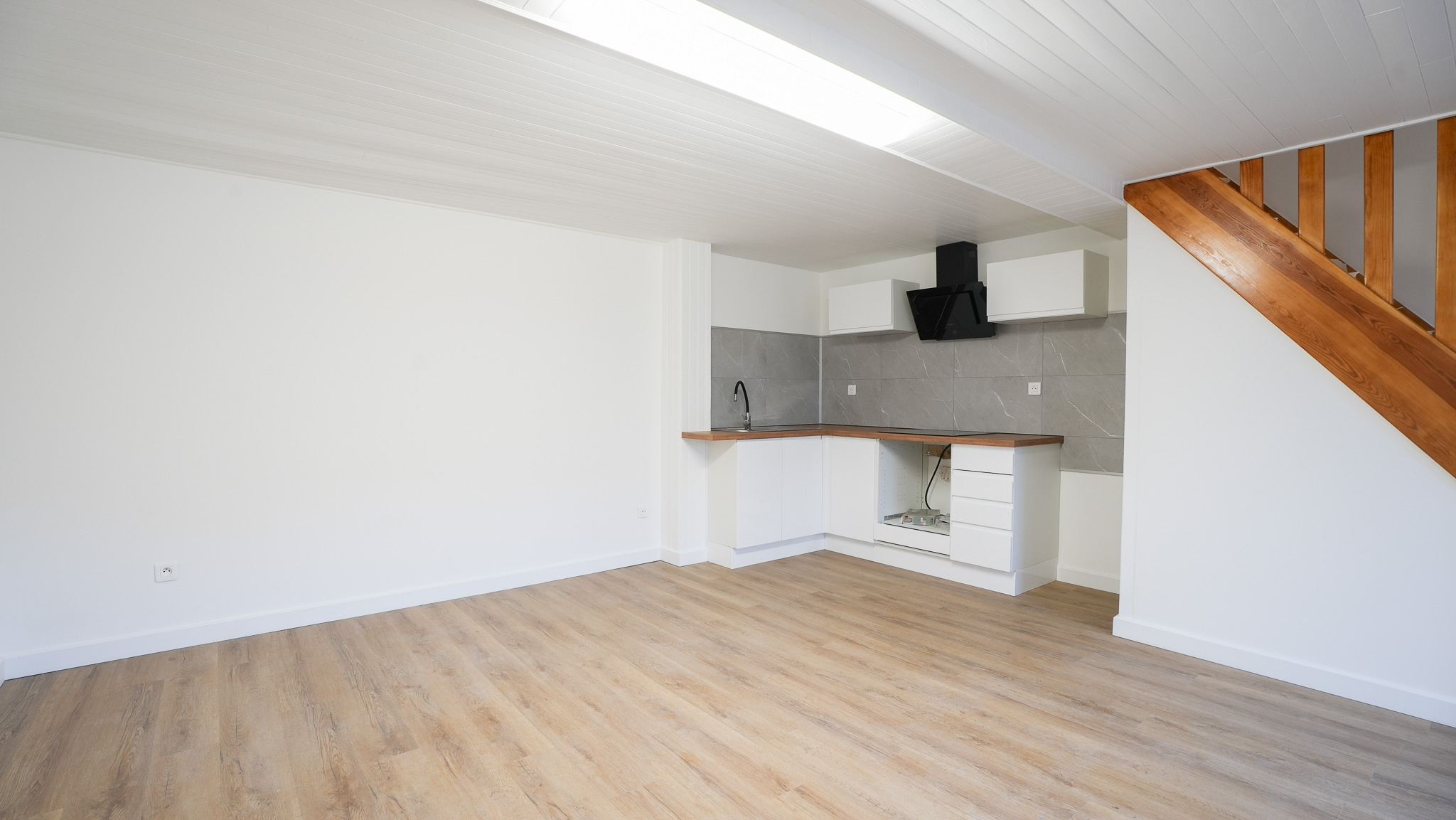 EXCLUSIVITÉ - NOHANENT - Lot de deux maisons de ville avec p